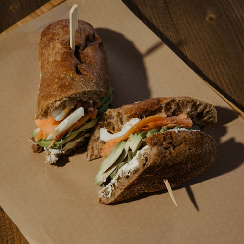 SMOKED SALMON SANDWICH