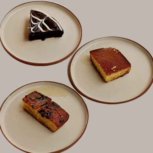 Παραδοσιακό γλυκό ημέρας (ρωτήστε μας) / </br>Traditional
dessert of the day (ask us)